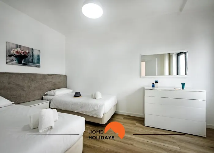 #211 Luxury Ocean View *