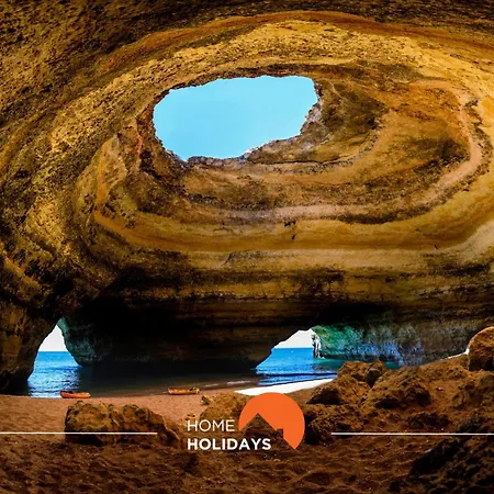 #211 Cerro Lagoa By Holidays Dom wakacyjny