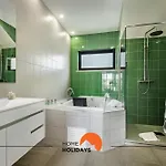 #211 Luxury Ocean View 度假居 *